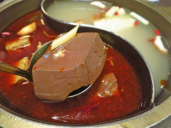 【台北美食】九寨十鍋-鍋底無限加的美味麻辣火鍋