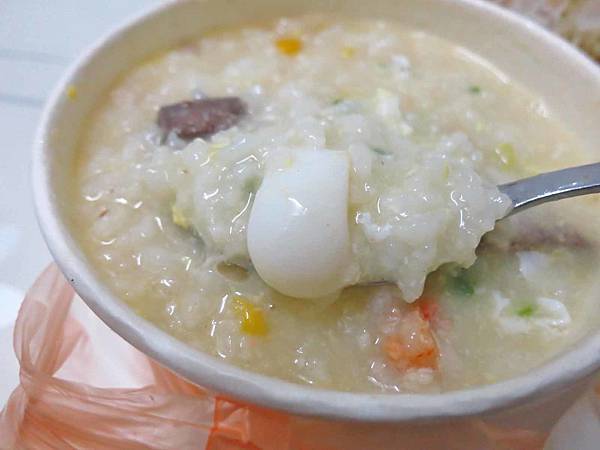 【蘆洲美食】信義路無名廣東粥-美味又便宜的廣東粥
