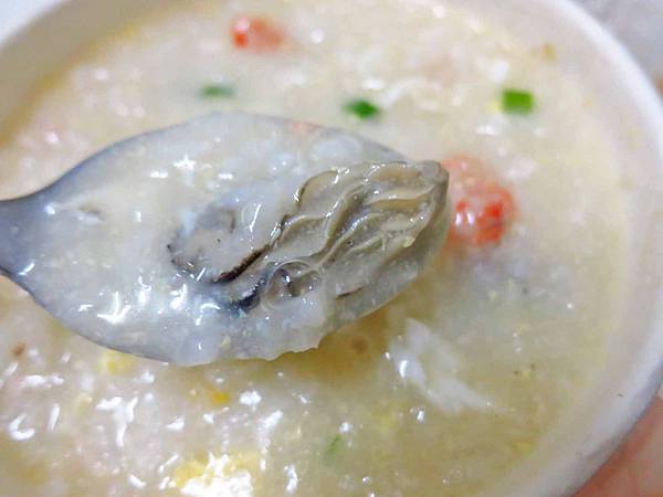 【蘆洲美食】信義路無名廣東粥-美味又便宜的廣東粥