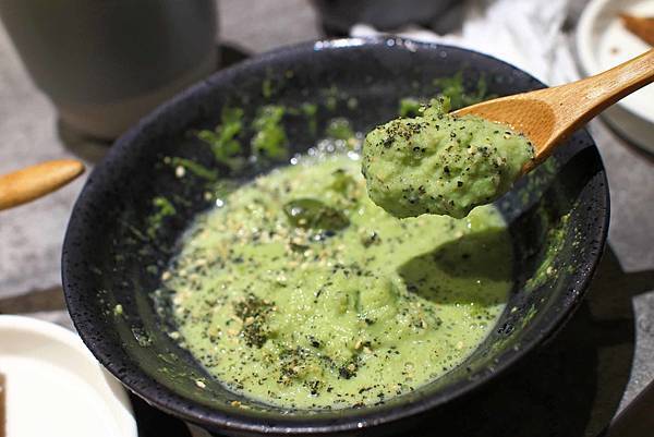 【台北美食】ICE+ 艾司加冰屋-不同於一般，綿密細緻的雪花冰