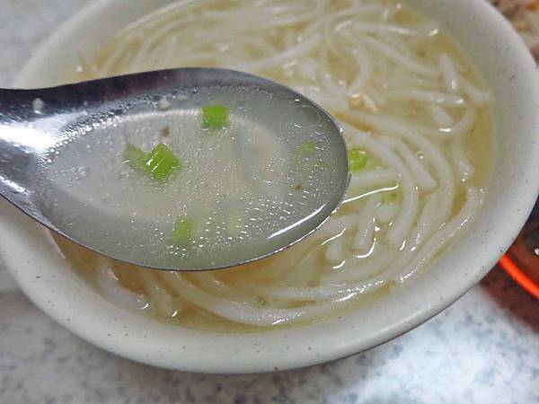 【三重美食】游記米粉湯-低調不顯眼的超強美食