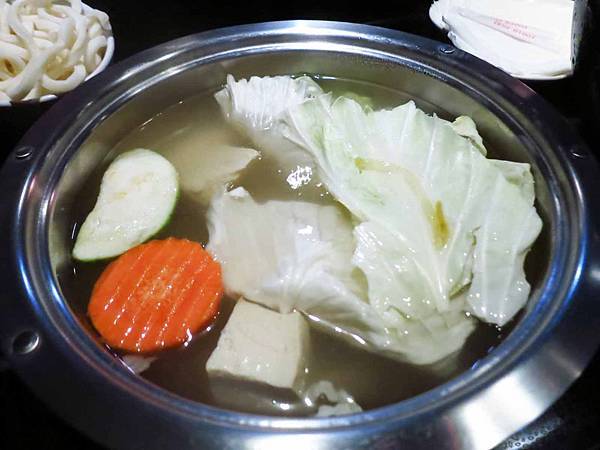 【台北美食】棟之家精緻鍋物-民權西路捷運站旁的火鍋店