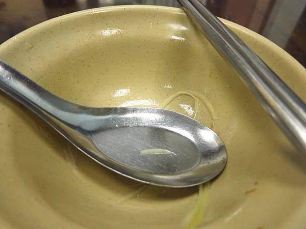 【台北美食】台南虱目魚粥-迪化街裡的超人氣虱目魚料理店 【台北美食】台南虱目魚粥-迪化街裡的超人氣虱目魚料理店