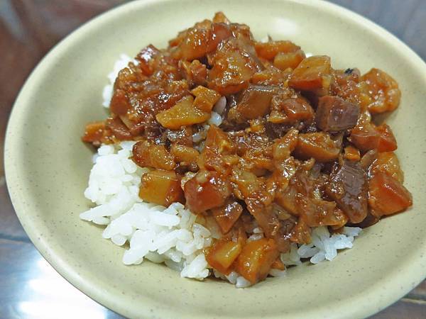 【台北美食】台南虱目魚粥-迪化街裡的超人氣虱目魚料理店 【台北美食】台南虱目魚粥-迪化街裡的超人氣虱目魚料理店