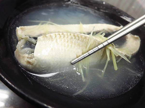 【台北美食】台南虱目魚粥-迪化街裡的超人氣虱目魚料理店 【台北美食】台南虱目魚粥-迪化街裡的超人氣虱目魚料理店