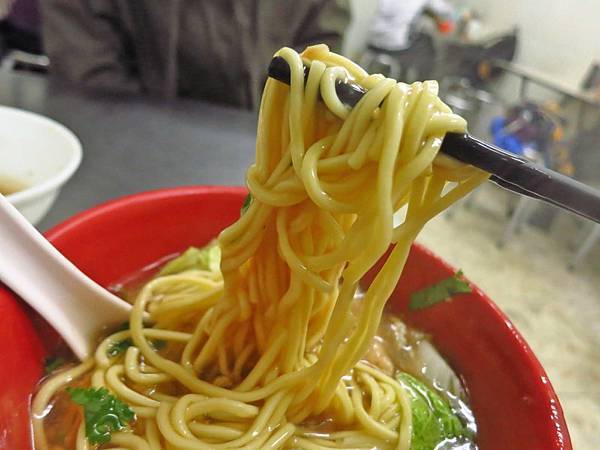 【台北美食】光輝肉羹-排隊人潮從不間斷的超強小吃店