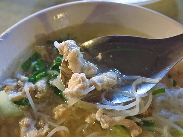 【台北美食】一郎嫂快炒-迪化街裡的美味旗魚米粉湯