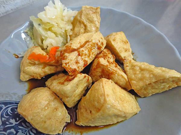 【台北美食】阿華大腸麵線臭豆腐-迪化街裡的臭豆腐店 【台北美食】阿華大腸麵線臭豆腐-迪化街裡的臭豆腐店