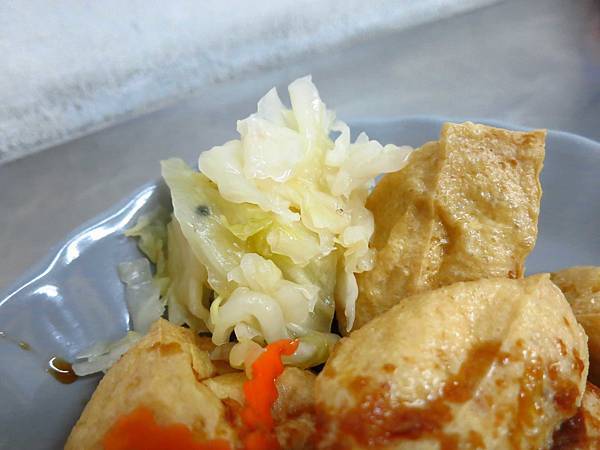 【台北美食】阿華大腸麵線臭豆腐-迪化街裡的臭豆腐店