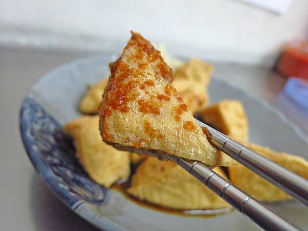 【台北美食】阿華大腸麵線臭豆腐-迪化街裡的臭豆腐店