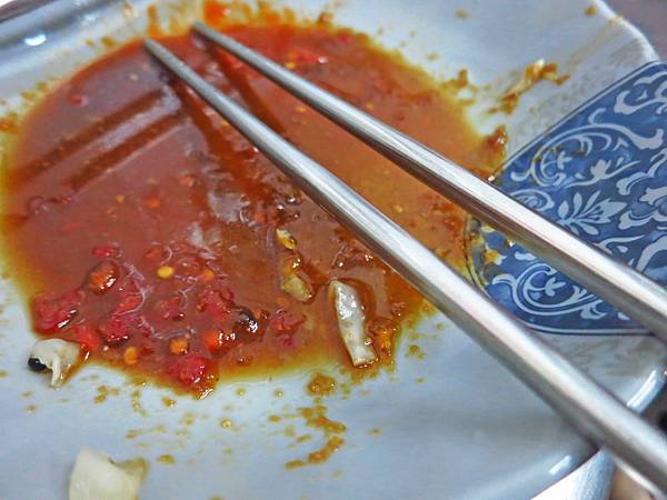 【台北美食】阿華大腸麵線臭豆腐-迪化街裡的臭豆腐店