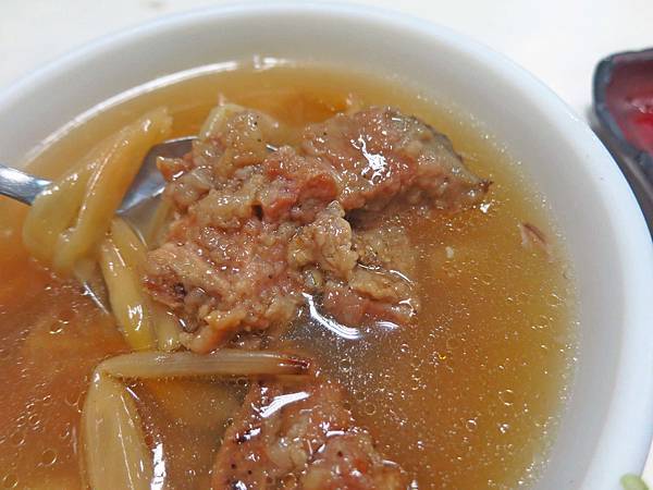 【台中美食】味泉米糕-忠孝夜市裡的超人氣小吃店