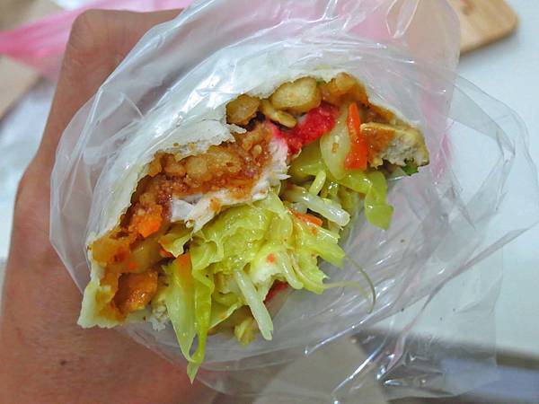 【蘆洲美食】光華潤餅捲-美味又大份量的潤餅 【蘆洲美食】光華潤餅捲-美味又大份量的潤餅