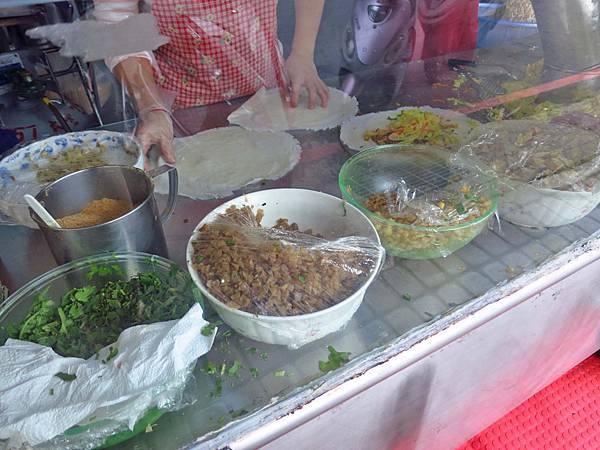 【蘆洲美食】光華潤餅捲-美味又大份量的潤餅