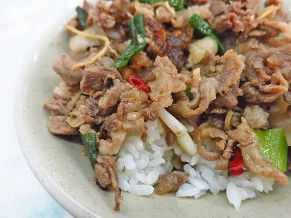 【新莊美食】新莊羊肉榮-美味的羊肉飯