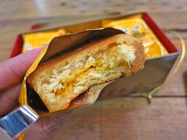 【板橋美食】小潘蛋糕坊-排隊人潮從不停過的鳳梨酥店