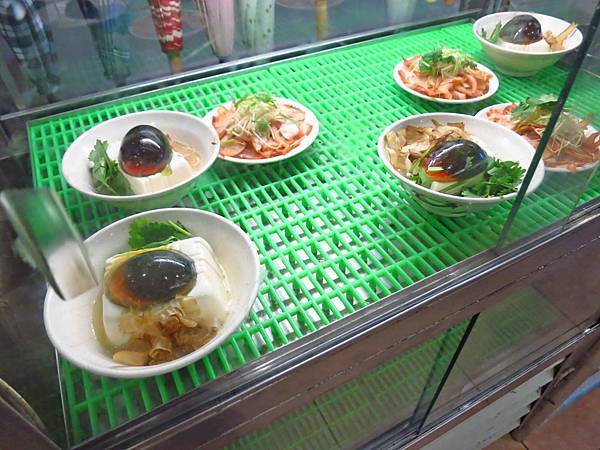 【台北美食】肥老闆羊肉羹-便宜又美味的羊肉羹