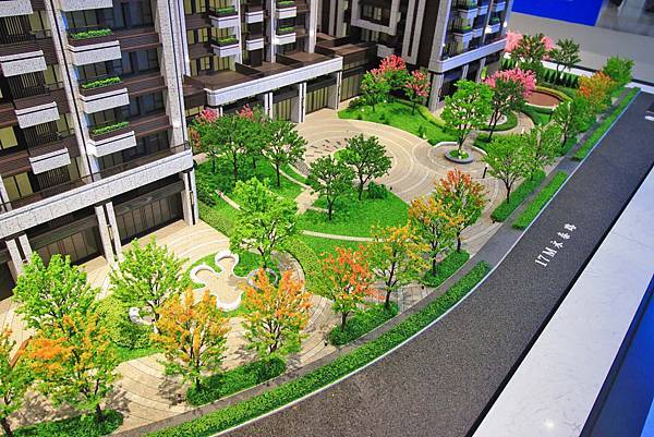 明日朗朗-桃園青埔熱銷建案月付8800輕鬆買2房