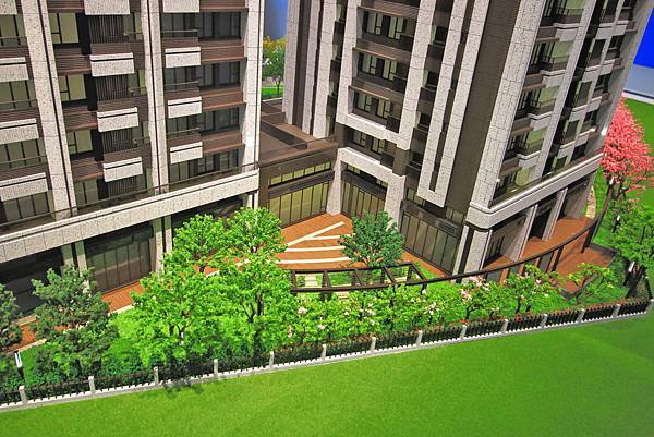 明日朗朗-桃園青埔熱銷建案月付8800輕鬆買2房