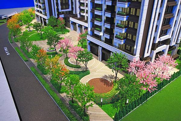 明日朗朗-桃園青埔熱銷建案月付8800輕鬆買2房