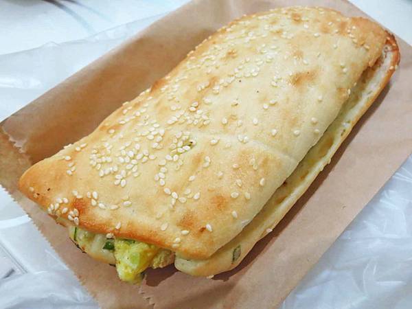 【蘆洲美食】兄弟燒餅-香噴噴炭火烤的美味燒餅