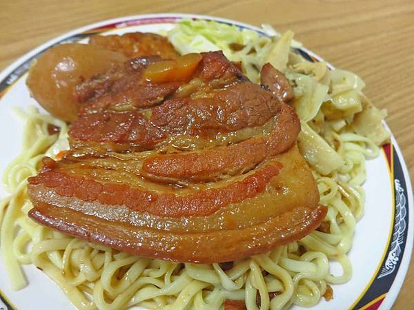 【台北美食】胖哥焢肉飯-巷弄裡的大份量美味小吃店