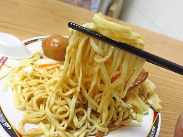 【台北美食】胖哥焢肉飯-巷弄裡的大份量美味小吃店