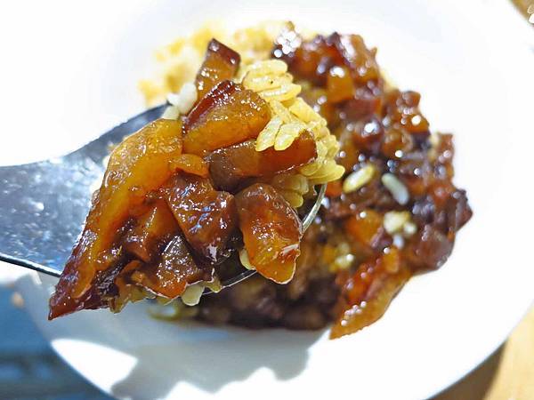 【台北美食】北北車魯肉飯-高雅環境的平民魯肉飯