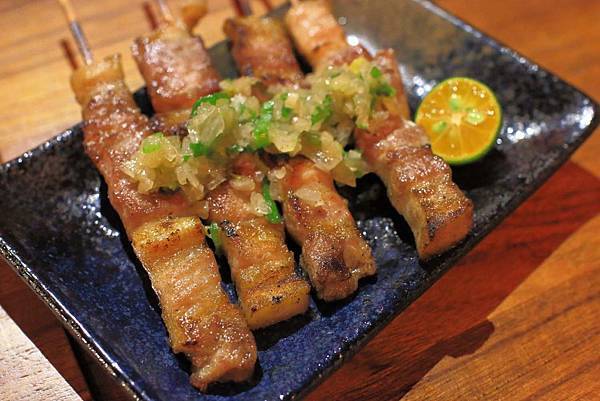 【板橋美食】林桑手串本家-致理後門的高CP值串燒店