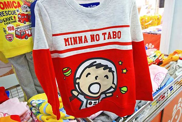【絕版超低價，２件只要１００元起！】全台灣最大的原廠授權童裝特賣會超低價！新品全面２件１００元起！硬是比外面便宜２００元以上！多種卡通人物任你挑-PUZZLE拍手國際