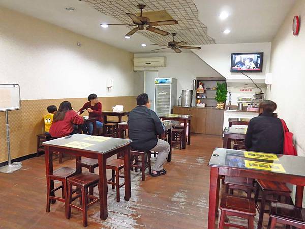 【桃園美食】元寶鍋貼-會爆漿的超薄皮鍋貼