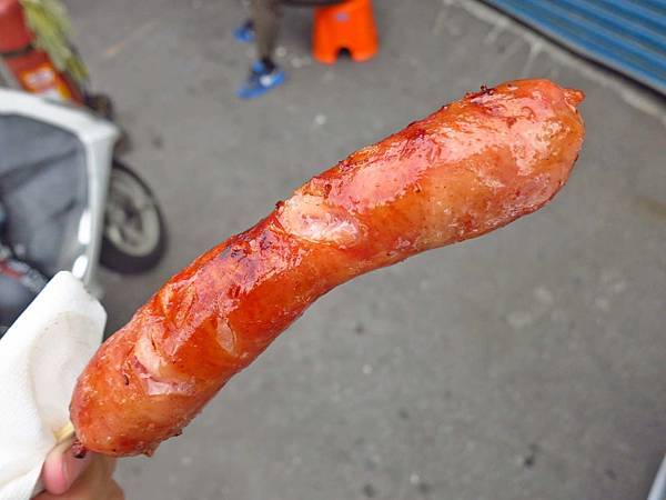 【蘆洲美食】無名香腸攤-只有內行人才知道的路邊攤 【蘆洲美食】無名香腸攤-只有內行人才知道的路邊攤