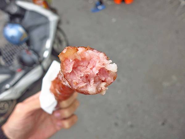 【蘆洲美食】無名香腸攤-只有內行人才知道的路邊攤