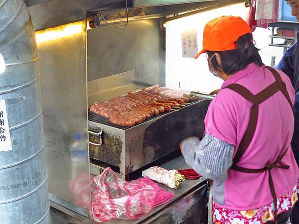 【蘆洲美食】無名香腸攤-只有內行人才知道的路邊攤