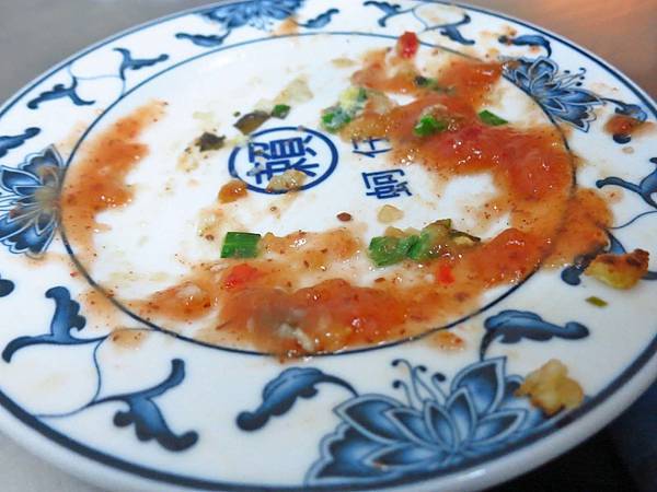 【台北美食】賴雞蛋蚵仔煎-寧夏夜市裡的超人氣排隊美食