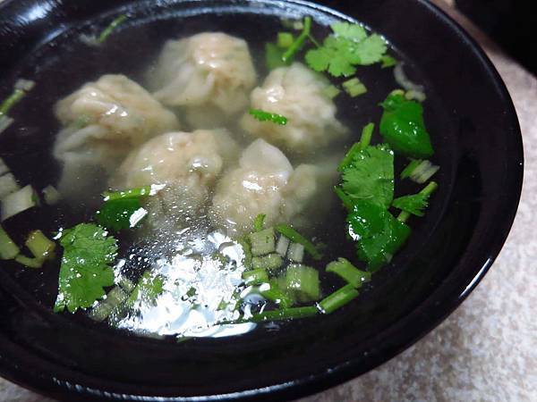 【桃園美食】南崁楊記烏醋麵-鮮美可口的餛飩湯