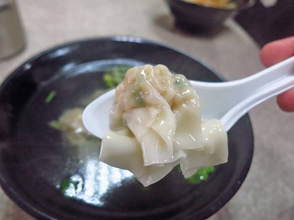 【桃園美食】南崁楊記烏醋麵-鮮美可口的餛飩湯