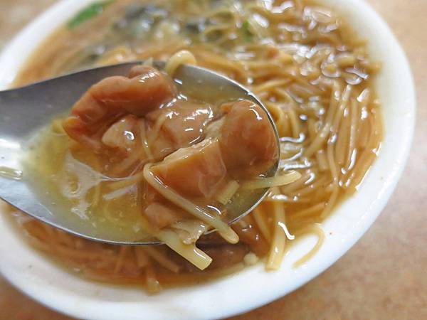 【台北美食】阿川麵線-豐富配料的蚵仔麵線