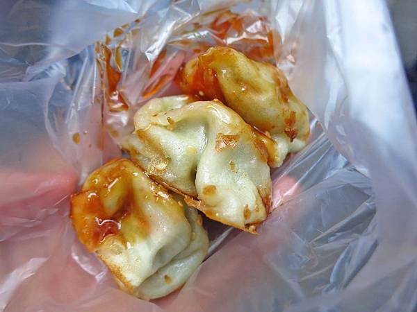 【台北美食】阿仁福州包-皮薄餡多味道鮮甜的台北車站美食 【台北美食】阿仁福州包-皮薄餡多味道鮮甜的台北車站美食