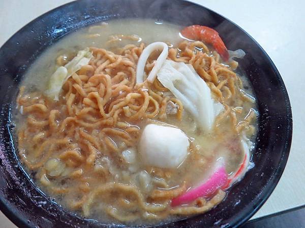 【桃園美食】好記廣東粥-湯頭鮮美的鍋燒麵 【桃園美食】好記廣東粥-湯頭鮮美的鍋燒麵