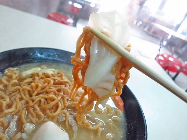 【桃園美食】好記廣東粥-湯頭鮮美的鍋燒麵