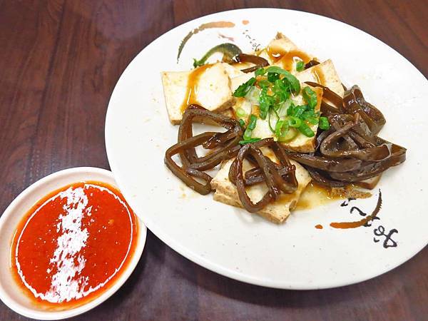 【台北美食】飄香牛肉麵-寧夏夜市裡的懷念牛肉麵