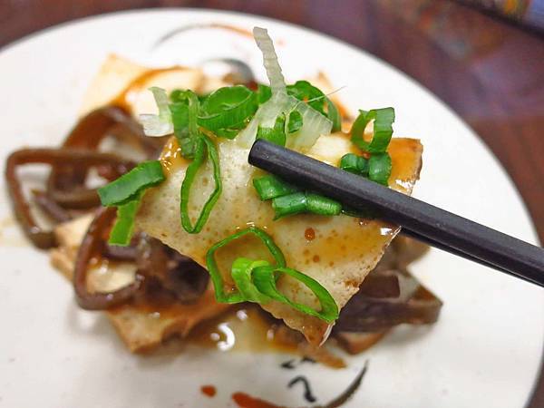 【台北美食】飄香牛肉麵-寧夏夜市裡的懷念牛肉麵