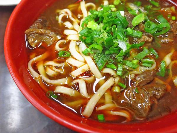 【台北美食】飄香牛肉麵-寧夏夜市裡的懷念牛肉麵