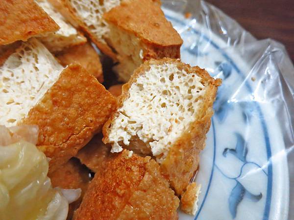 【台北美食】阿泉麵線-美味又迷人的臭豆腐