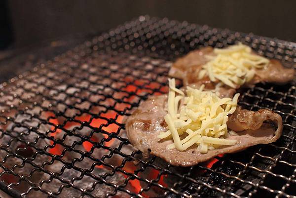 【板橋美食】愛烤愛對囉-全台北CP值最高的燒烤吃到飽