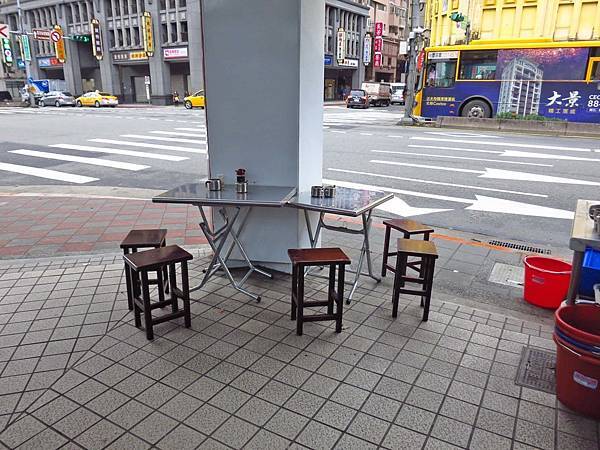 【台北美食】寧夏鄭記台南碗粿-道地口味的碗粿