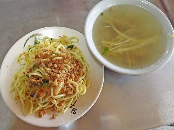 【台中美食】你好炒麵-市場裡便宜又美味的炒麵