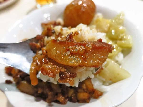 【桃園美食】飛米子滷肉飯-在地人推薦的美味滷肉飯