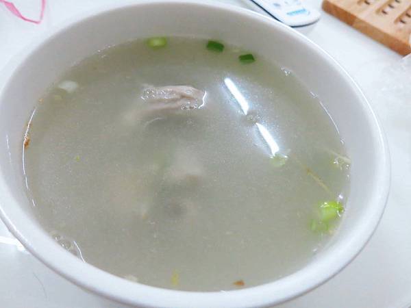 【蘆洲美食】信義路無名油飯店-便宜的美味小吃攤